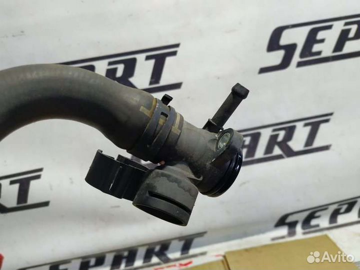 Тройник системы охлаждения Volkswagen Passat B6