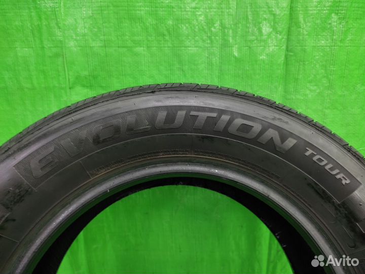 Cooper Evolution Tour 215/65 R16