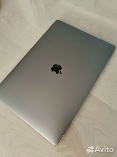 Apple macbook pro 15