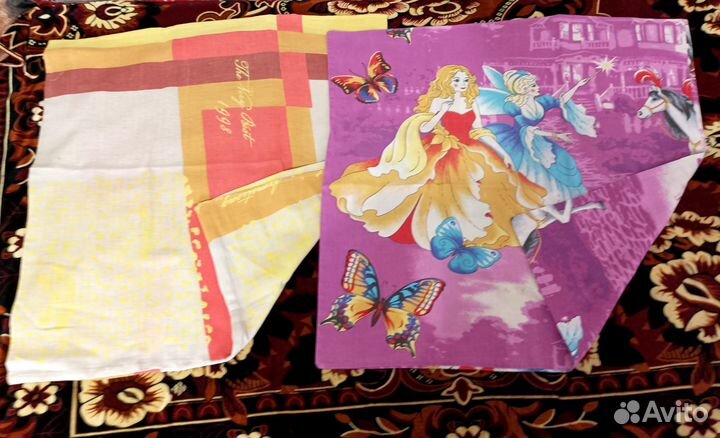 4 наволочки. Б/у. Цена за всё