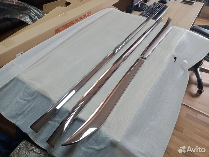 Молдинги (хром) Lexus NX 2021- Оригинал