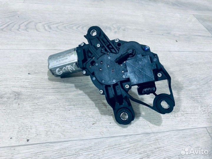 Моторчик стеклоочистителя задний Volkswagen Golf V