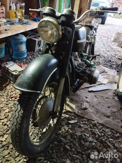 Мотоцикл Днепр 11