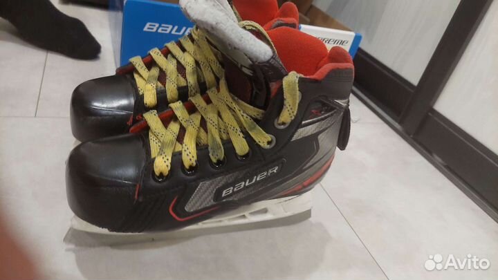 Вратарские коньки bauer