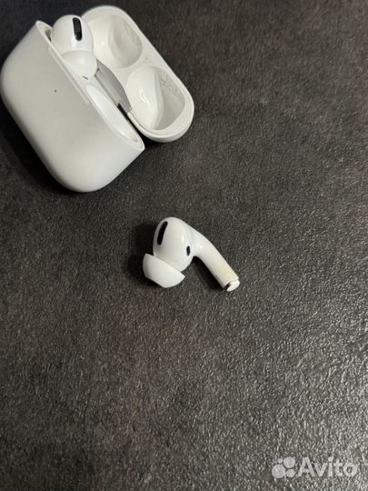 AirPods pro