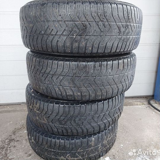 Pirelli Winter 190 Snowcontrol 185/65 R15