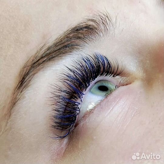 Модель на наращивание ресниц