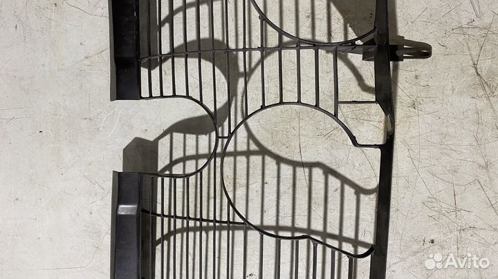 Решетка вентилятора Mercedes Benz W210