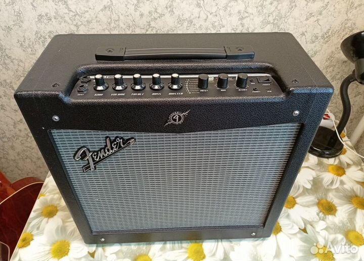 Гитарный комбо fender mustang II (V.2)