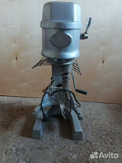 Миксер планетарный профессиональный бу