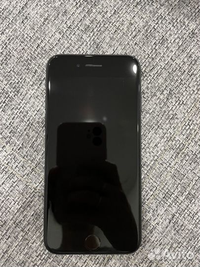 iPhone SE, 32 ГБ