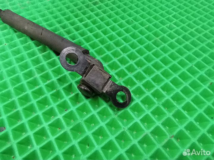 Держатель/упор капота chery amulet A15 A158402220