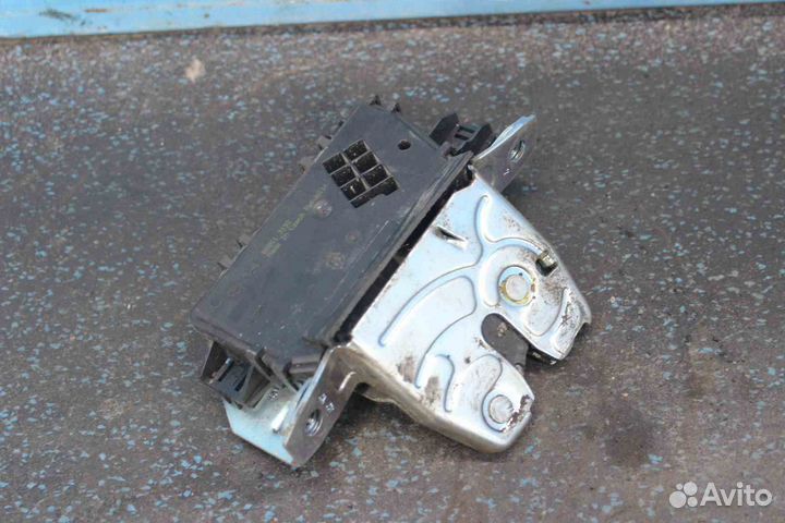 Замок багажника Opel Zafira B (Опель Зафира) A05 1