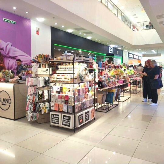 Торговля на новогодней ярмарке в Галерее