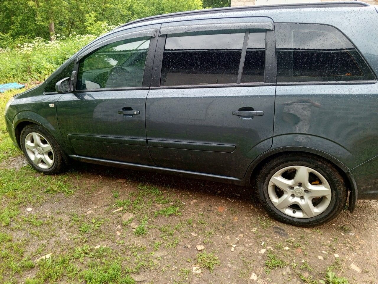 Opel Zafira: фото владельца