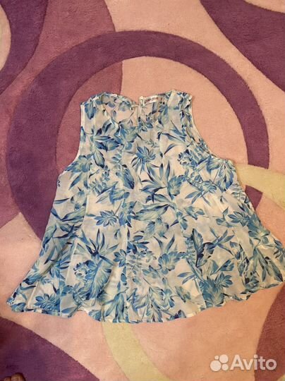 Блузка легкая без рукавов M