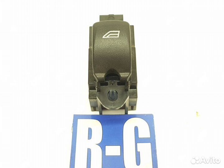 Кнопка стеклоподъемника передняя левая Land Rover