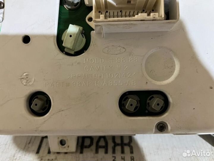 Панель приборов Ford Focus 1 2.0 АКПП USA 1998-05