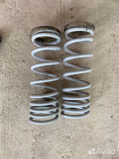 Задняя балка на москвич 2141