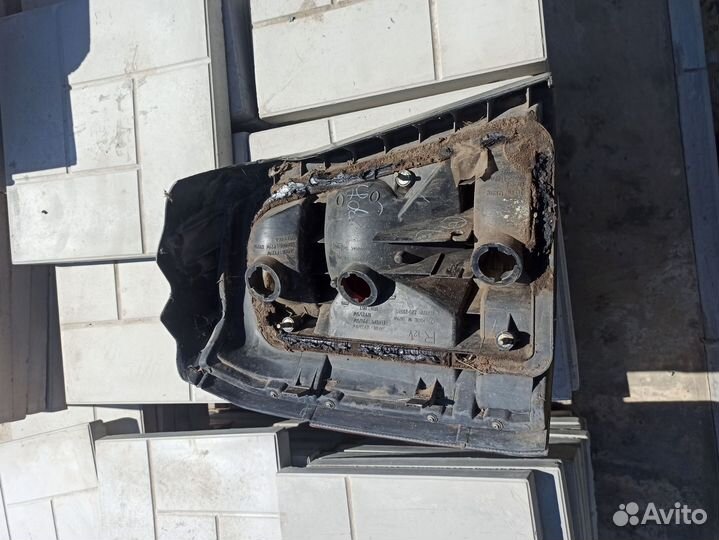 Фонарь задний правый subaru forester