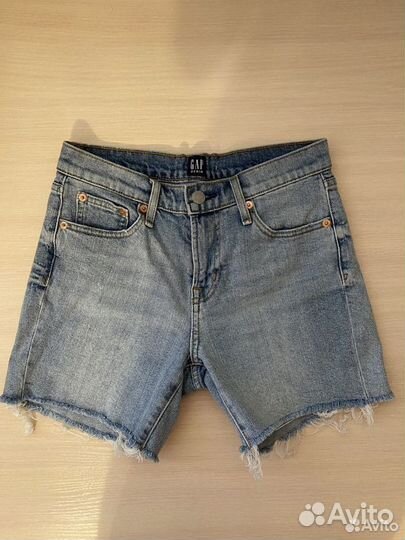 Джинсовые шорты Guess, GAP, Gloria Jeans