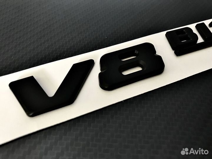 Эмблема на крыло V8biturbo 4matic+ чёрный глянец