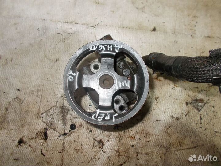 Насос гур jeep liberty KK 2.0 TD