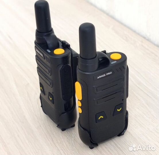 Рация с гарнитурой и наушником, радиостанция