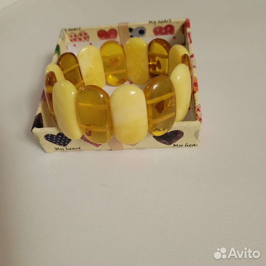Браслет с янтаря
