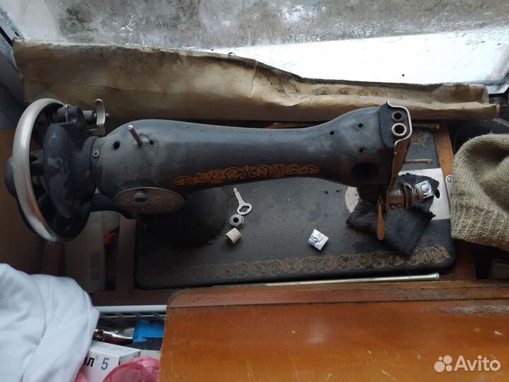 Машина швейная подольская