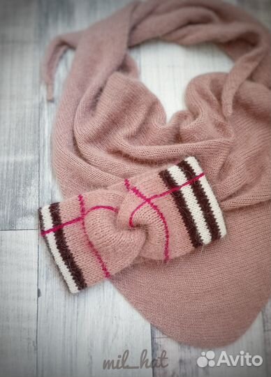 Вязаные шапка варежки косынка. Ручная работа
