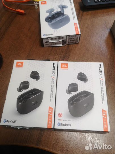 Беспроводные наушники JBL Wave 100TWS