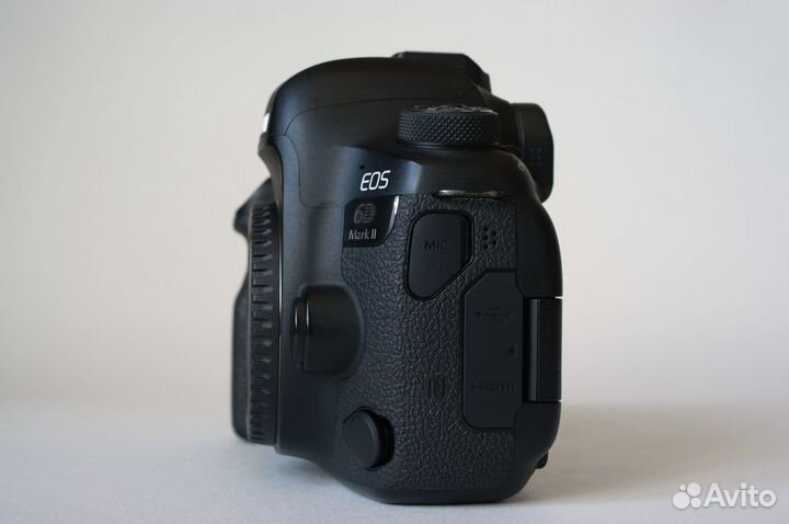 Canon 6D mark II body / 69к