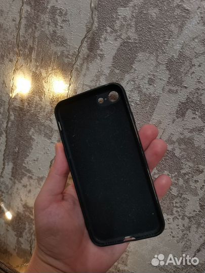 Чехол на iPhone 7