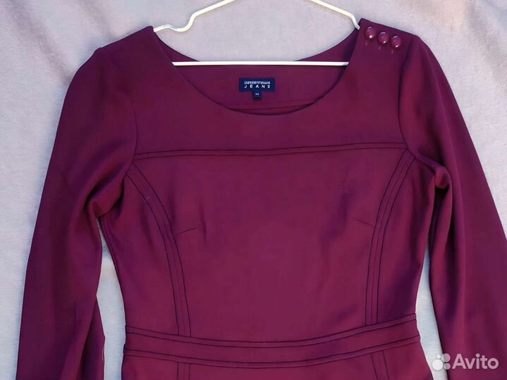 Бордовое платье Emporio Armani Jeans