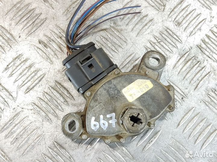 Селектор АКПП Skoda Octavia 2004 2013