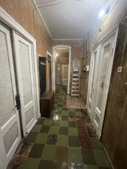 3-к. квартира, 74 м², 1/4 эт.