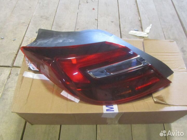 Фонарь задний левый Opel insignia