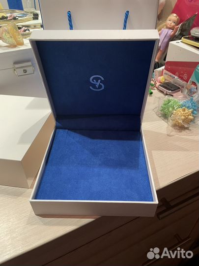 Коробочка для ювелирных украшений шкатулка