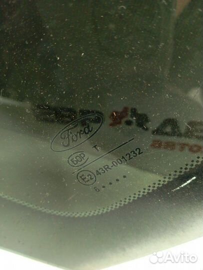 Форточка кузова левая Ford Focus 2 седан 2006