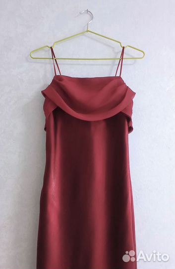 Нарядное платье на 42-44 размер