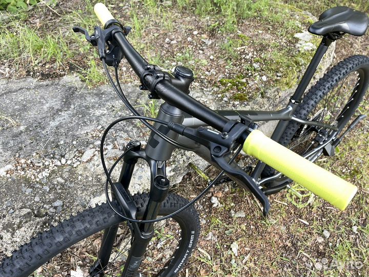 Cube attention SL (2022)