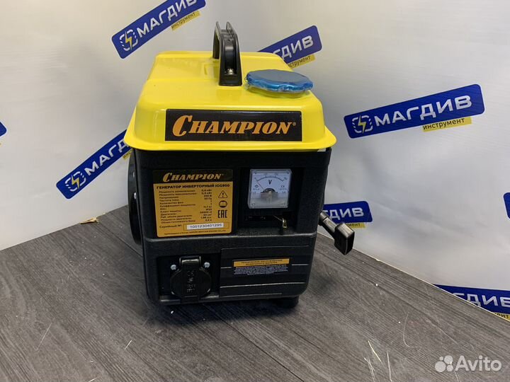 Генератор инверторный 0.8 кватт Champion