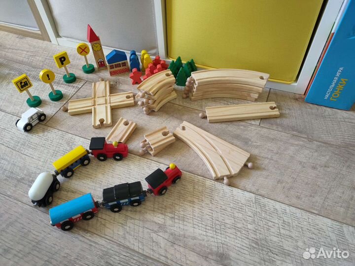 Деревянная железная дорога и мост ikea,поезда,кран