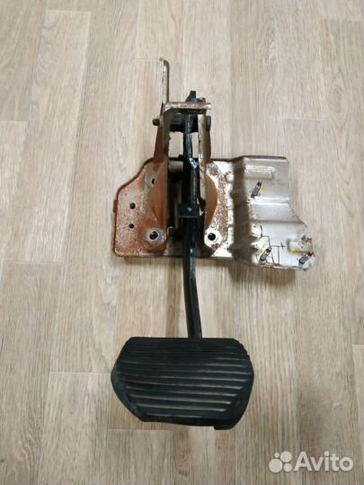 Педаль тормоза Peugeot 207 (2006-2013)