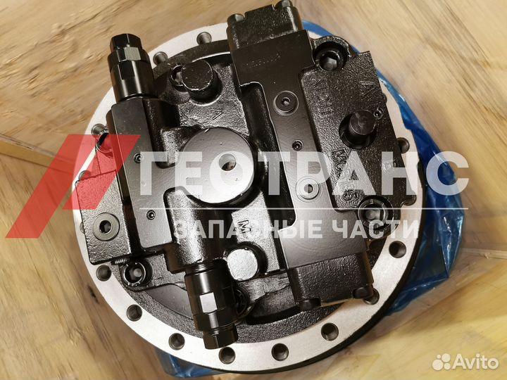 Редуктор хода экскаватор Hyundai R300 с мотором