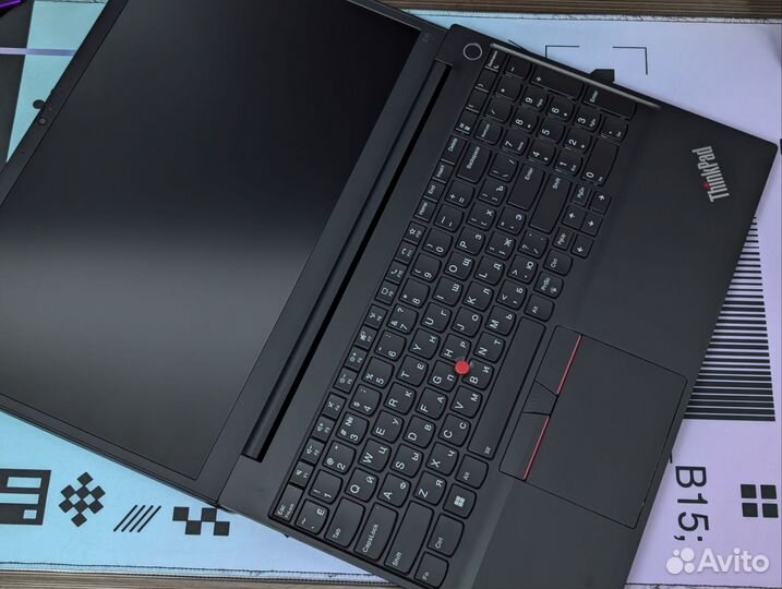 Lenovo ThinkPad E15 G2 i7-1165G7 Iris Xe