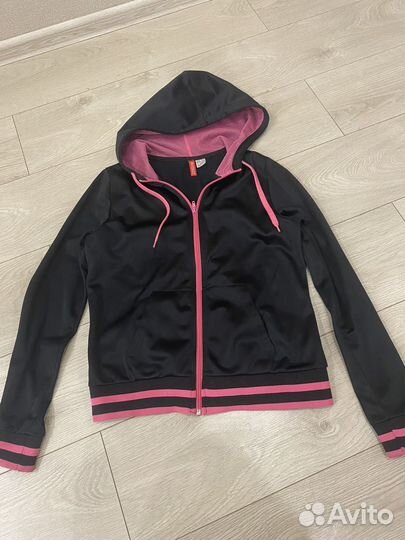 Спортивная кофта