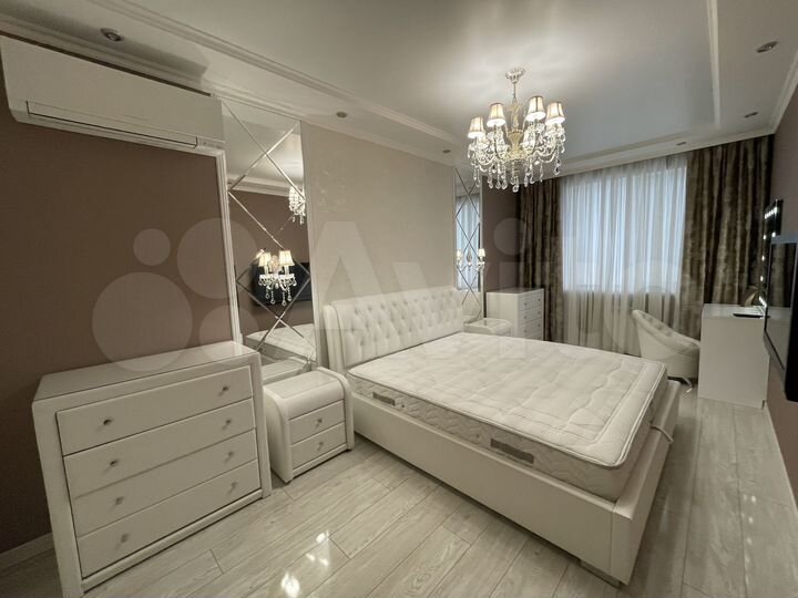 3-к. квартира, 106,5 м², 14/16 эт.