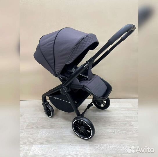 Коляска новая